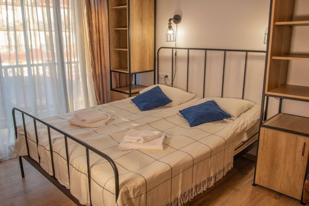 Mgzavrebi Apartment In บาคูเรียนี ภายนอก รูปภาพ